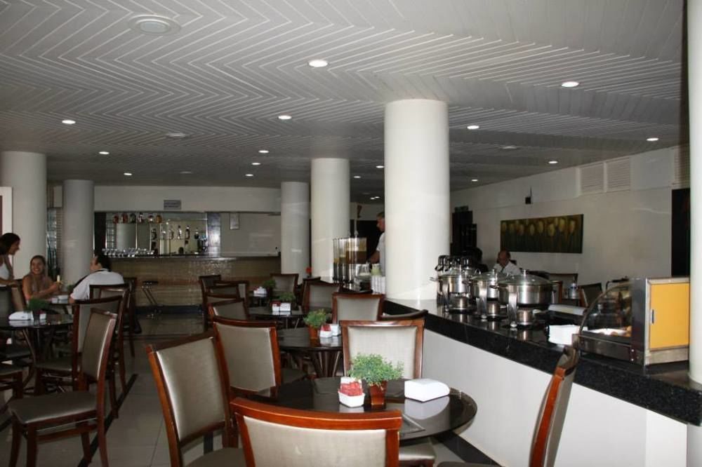 Hotel Monte Rey Montes Claros Esterno foto